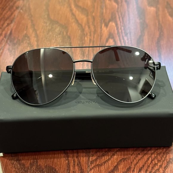NWOT - VERA WANG EBONI IN BLACK